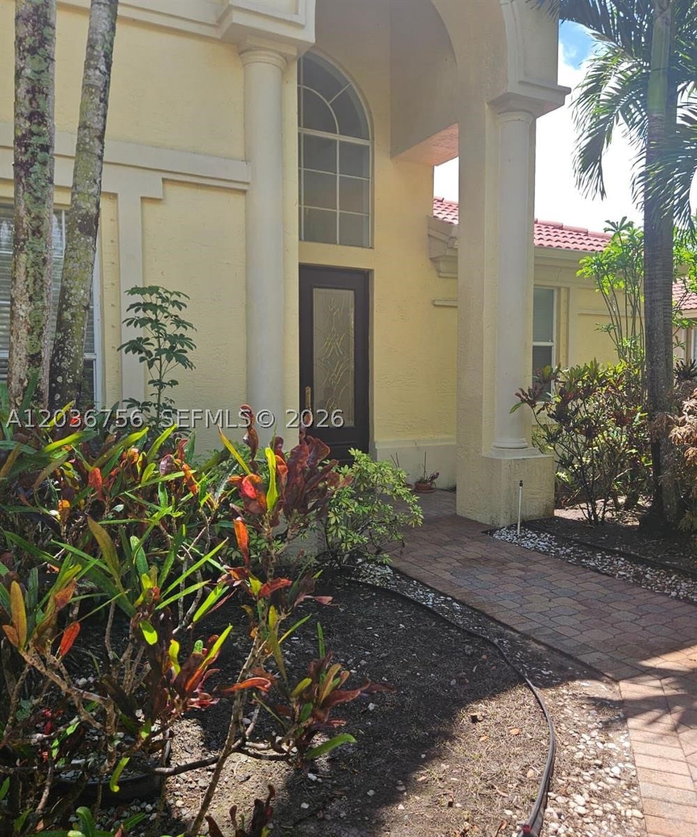 COUNTRY GLEN - Residential Lease