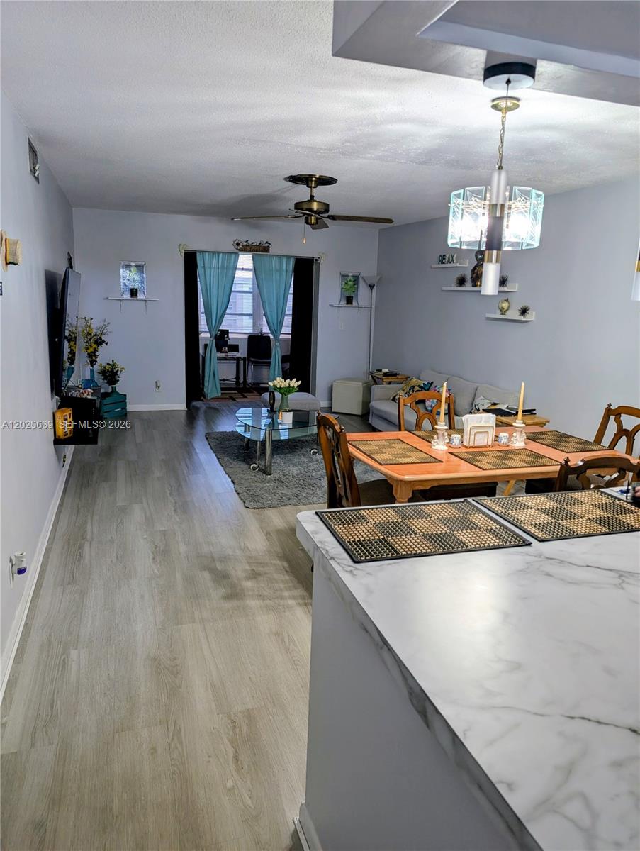 VILLAGE ROYALE ON THE GRE - Residential