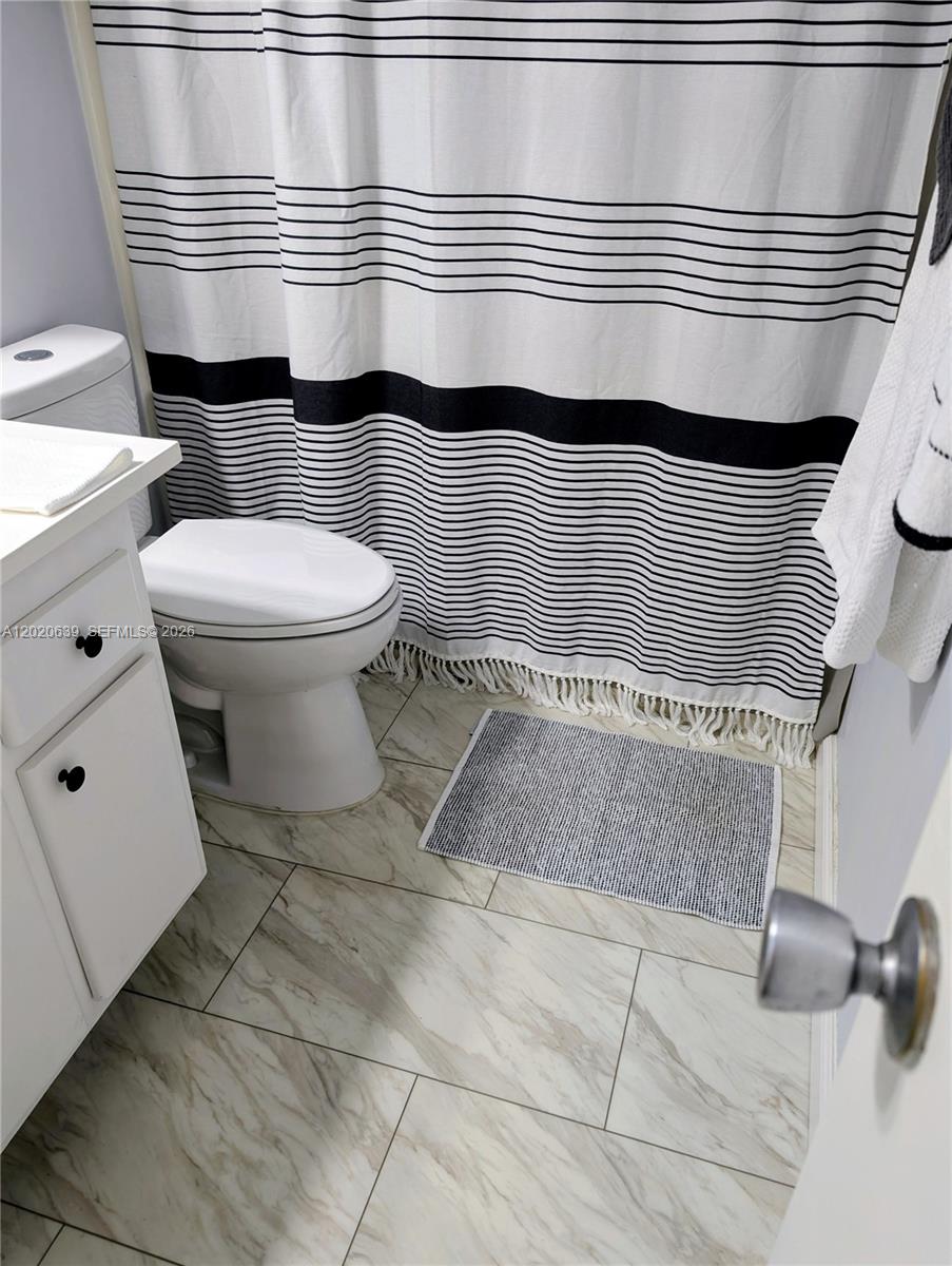 VILLAGE ROYALE ON THE GRE - Residential