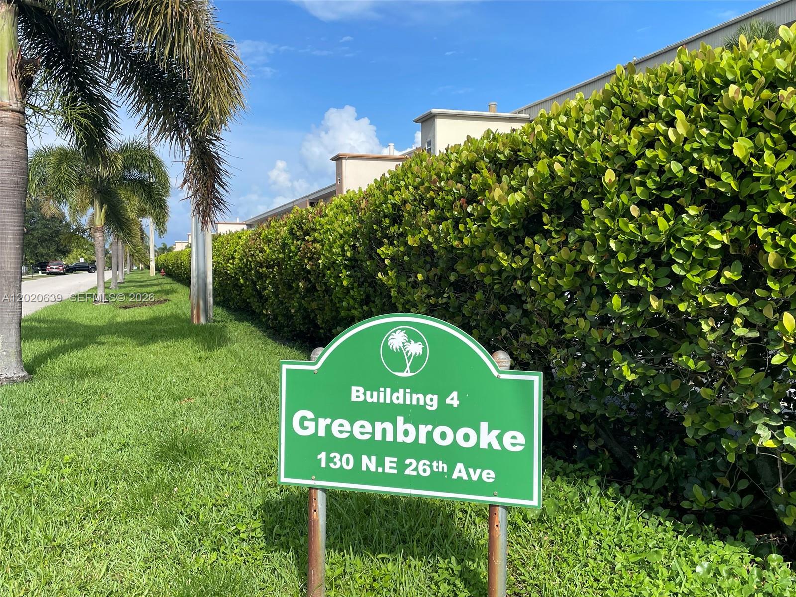 VILLAGE ROYALE ON THE GRE - Residential