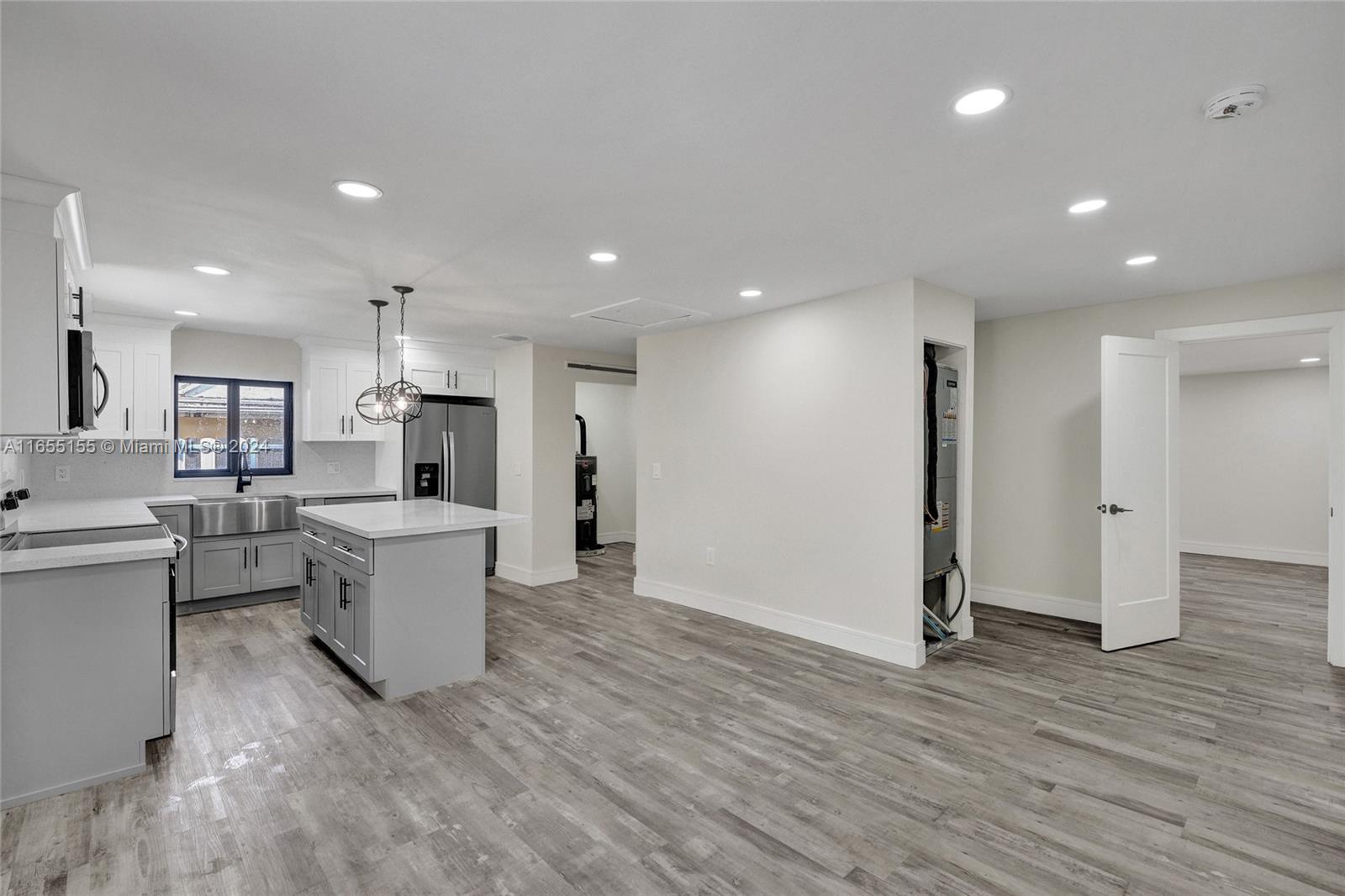 2ND ADDN TO LAWNDALE - Residential