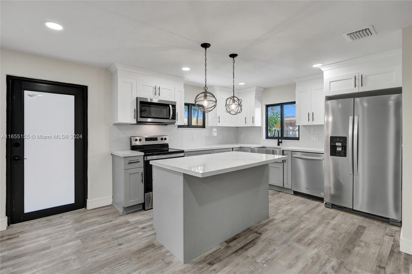 2ND ADDN TO LAWNDALE - Residential