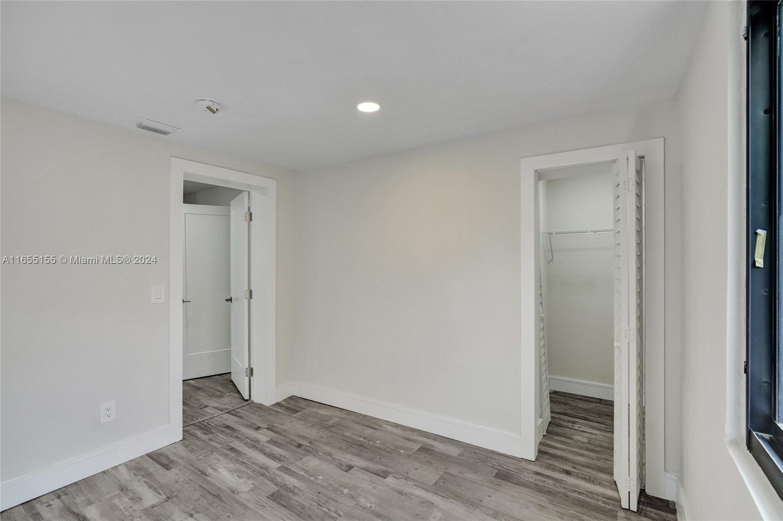 2ND ADDN TO LAWNDALE - Residential
