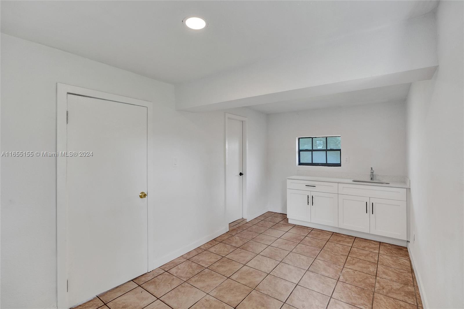 2ND ADDN TO LAWNDALE - Residential