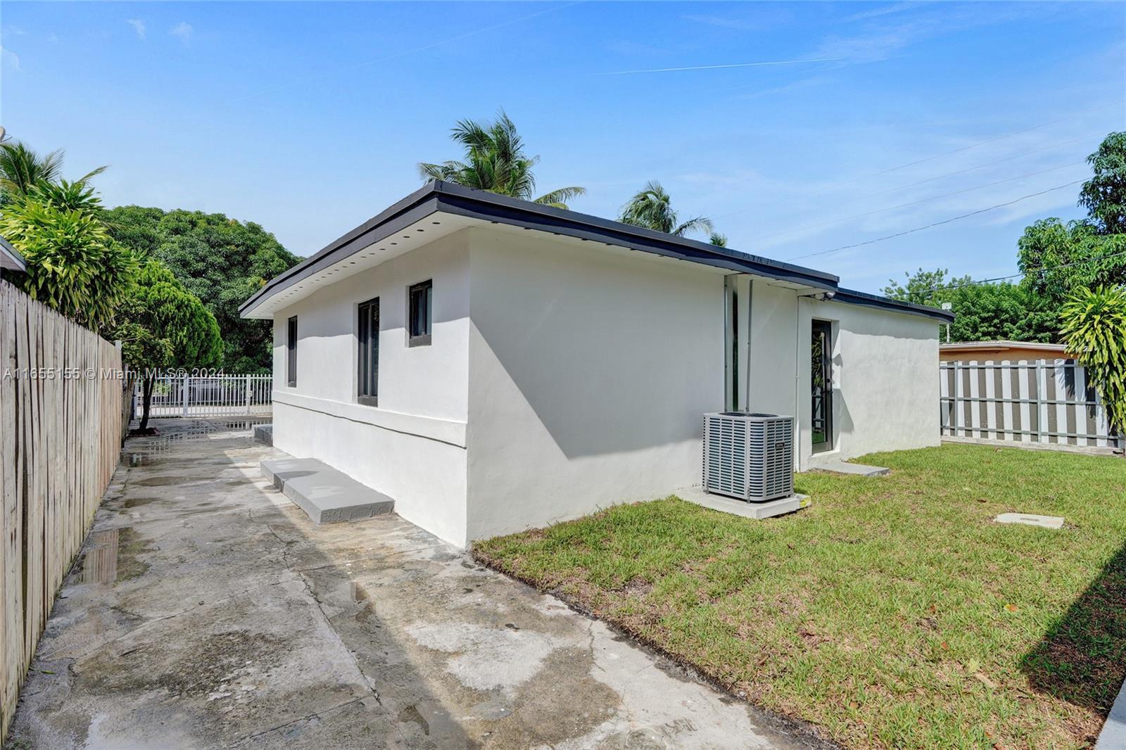 2ND ADDN TO LAWNDALE - Residential
