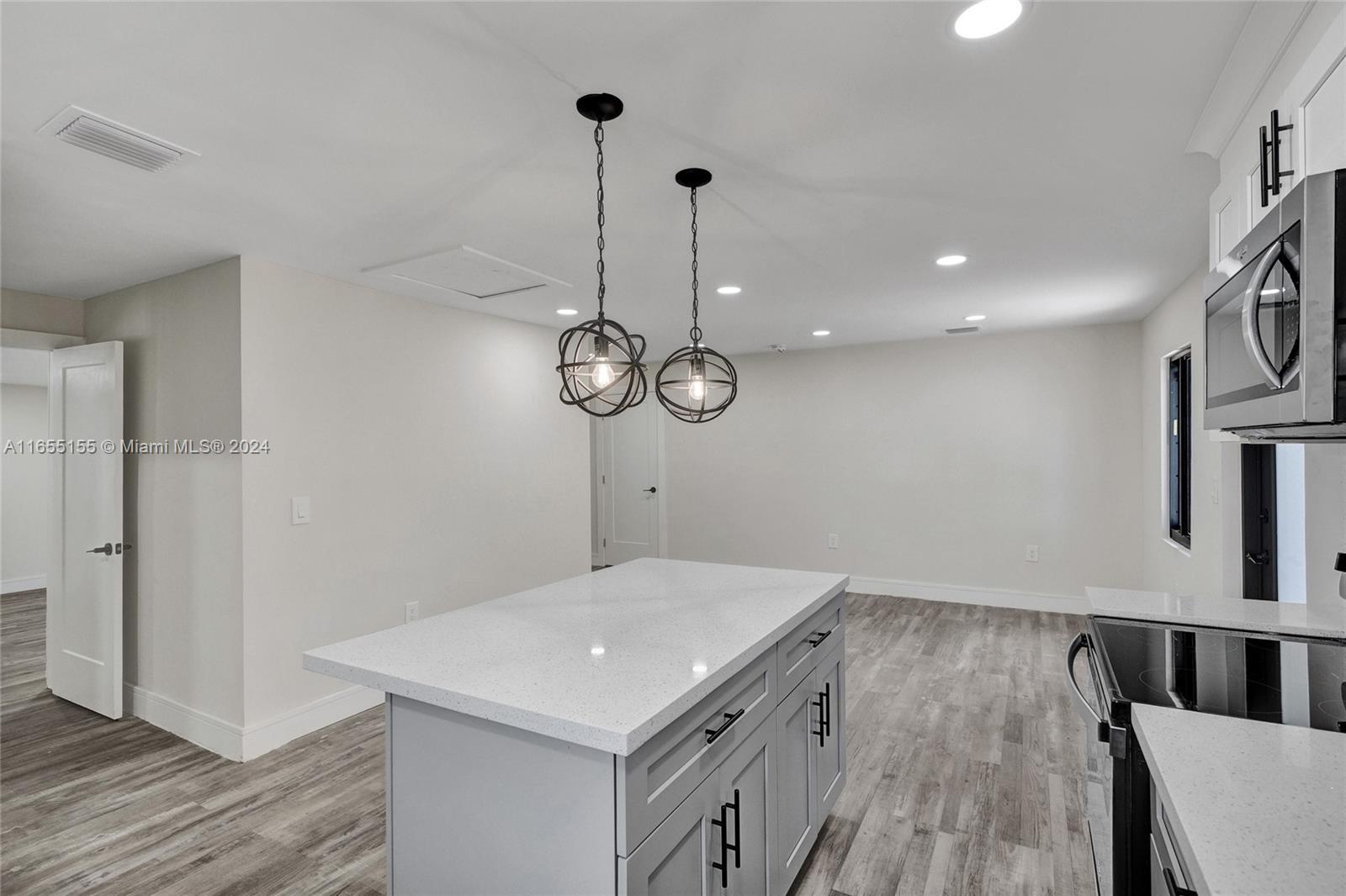 2ND ADDN TO LAWNDALE - Residential