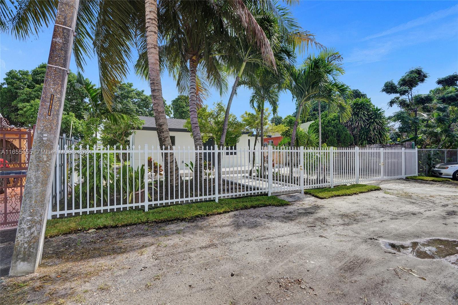 2ND ADDN TO LAWNDALE - Residential
