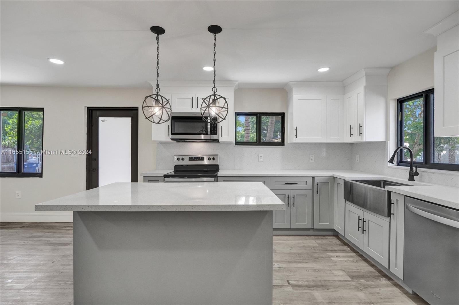 2ND ADDN TO LAWNDALE - Residential
