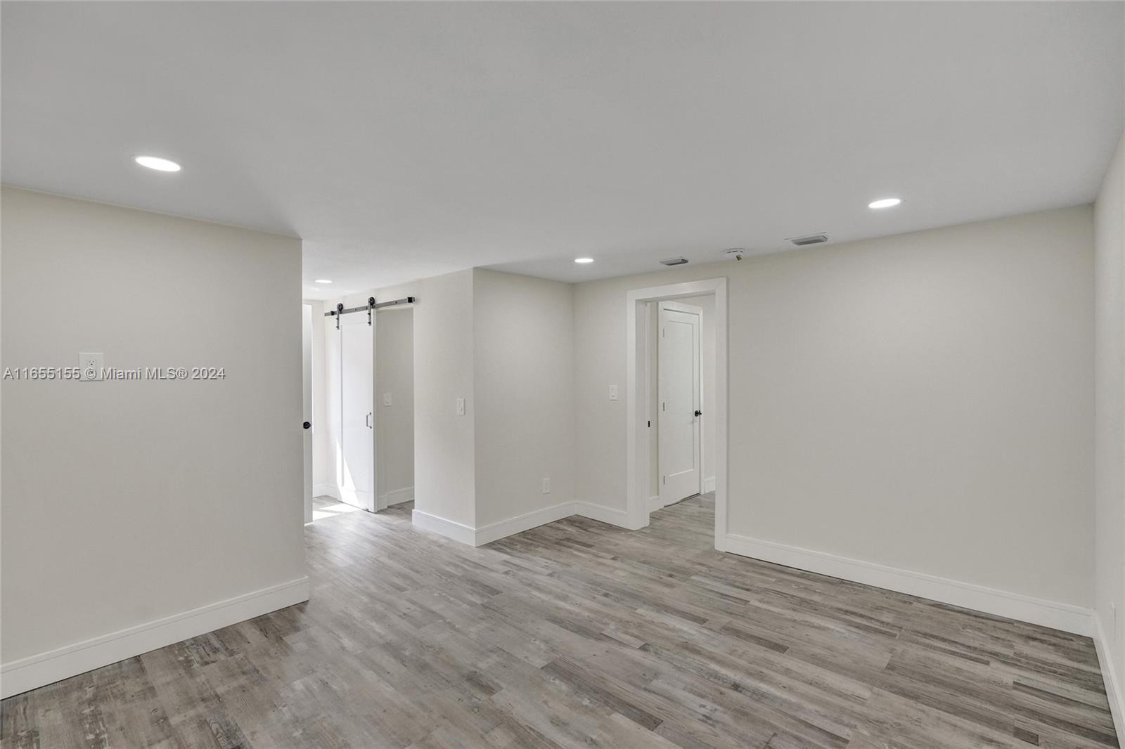 2ND ADDN TO LAWNDALE - Residential