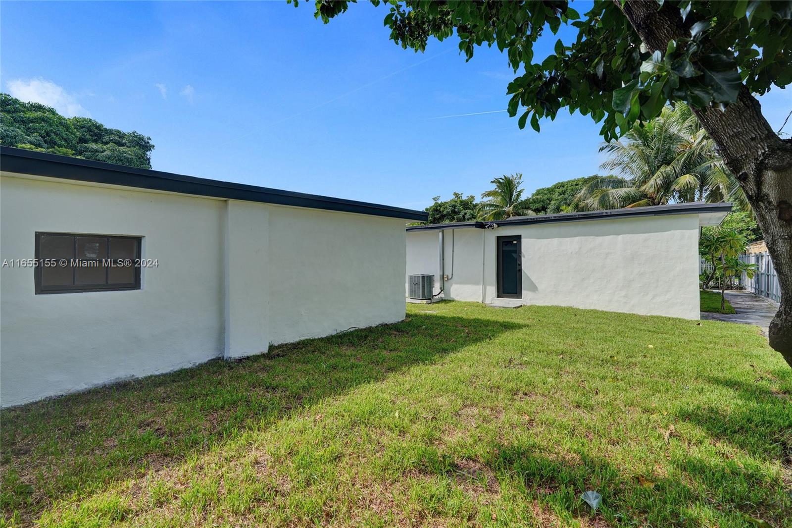 2ND ADDN TO LAWNDALE - Residential