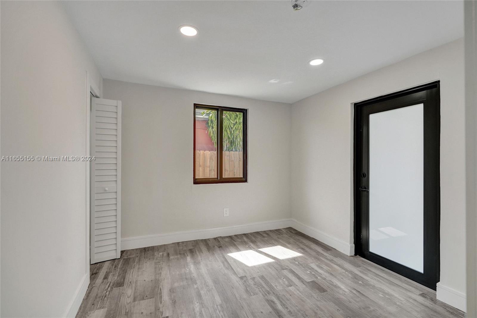 2ND ADDN TO LAWNDALE - Residential