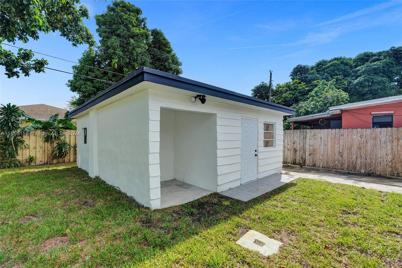2ND ADDN TO LAWNDALE - Residential