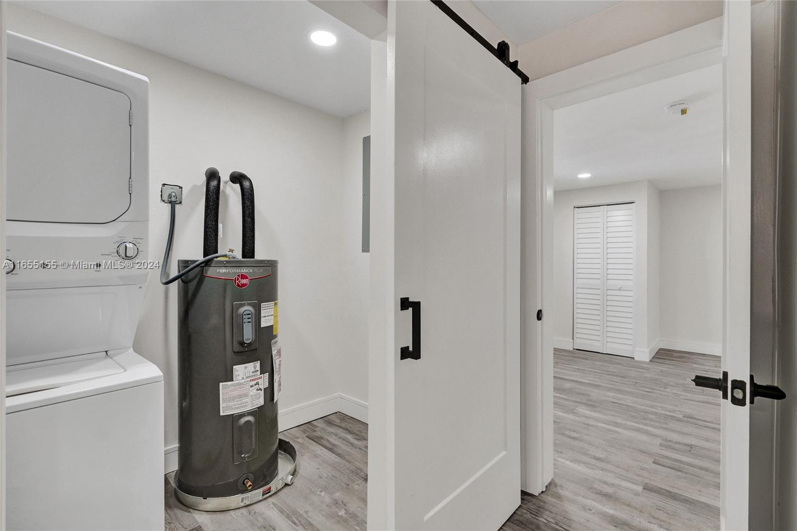 2ND ADDN TO LAWNDALE - Residential
