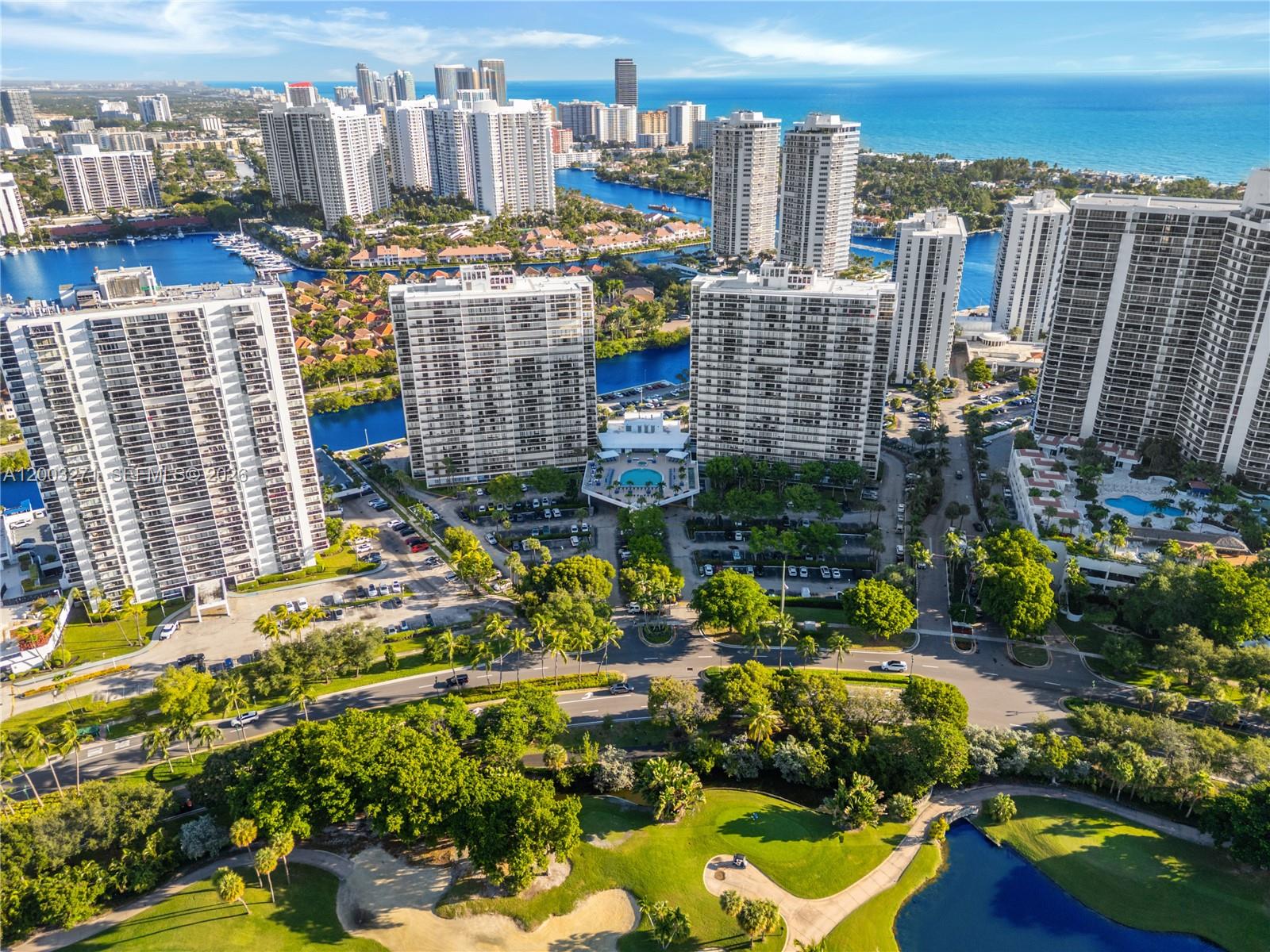 FLAMENCO CONDO TOWER I - Residential