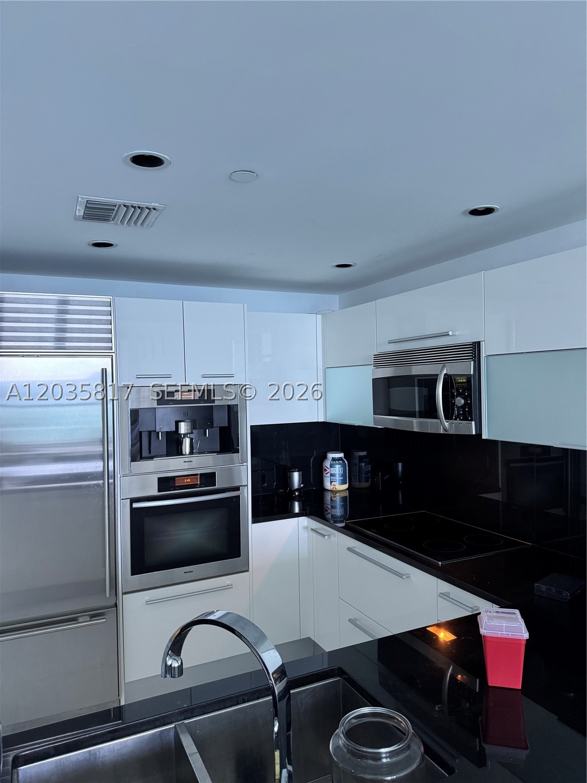JADE OCEAN CONDO - Residential Lease