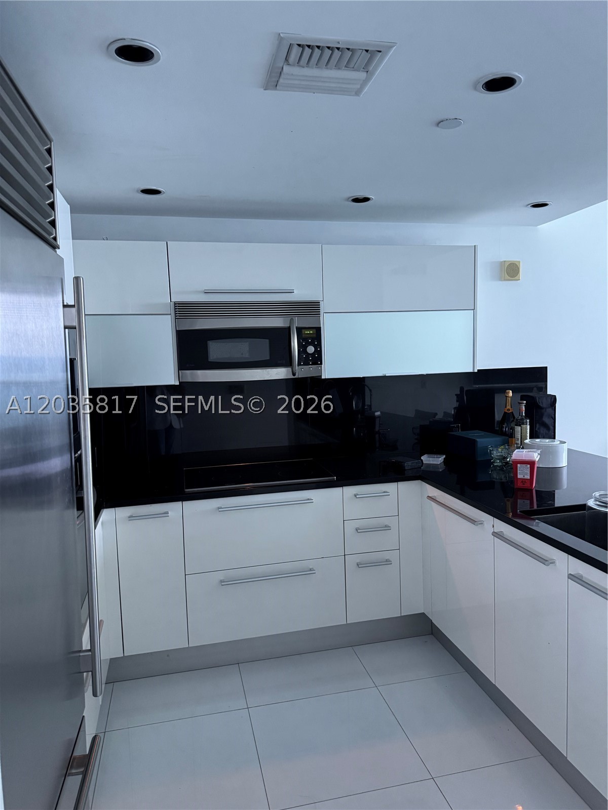 JADE OCEAN CONDO - Residential Lease