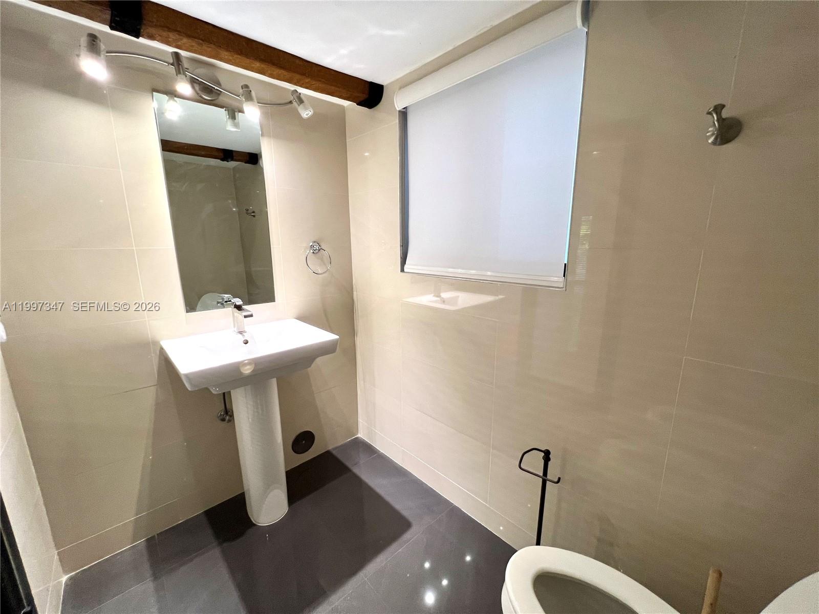 DORAL COLONY PHASE I - Residential Lease