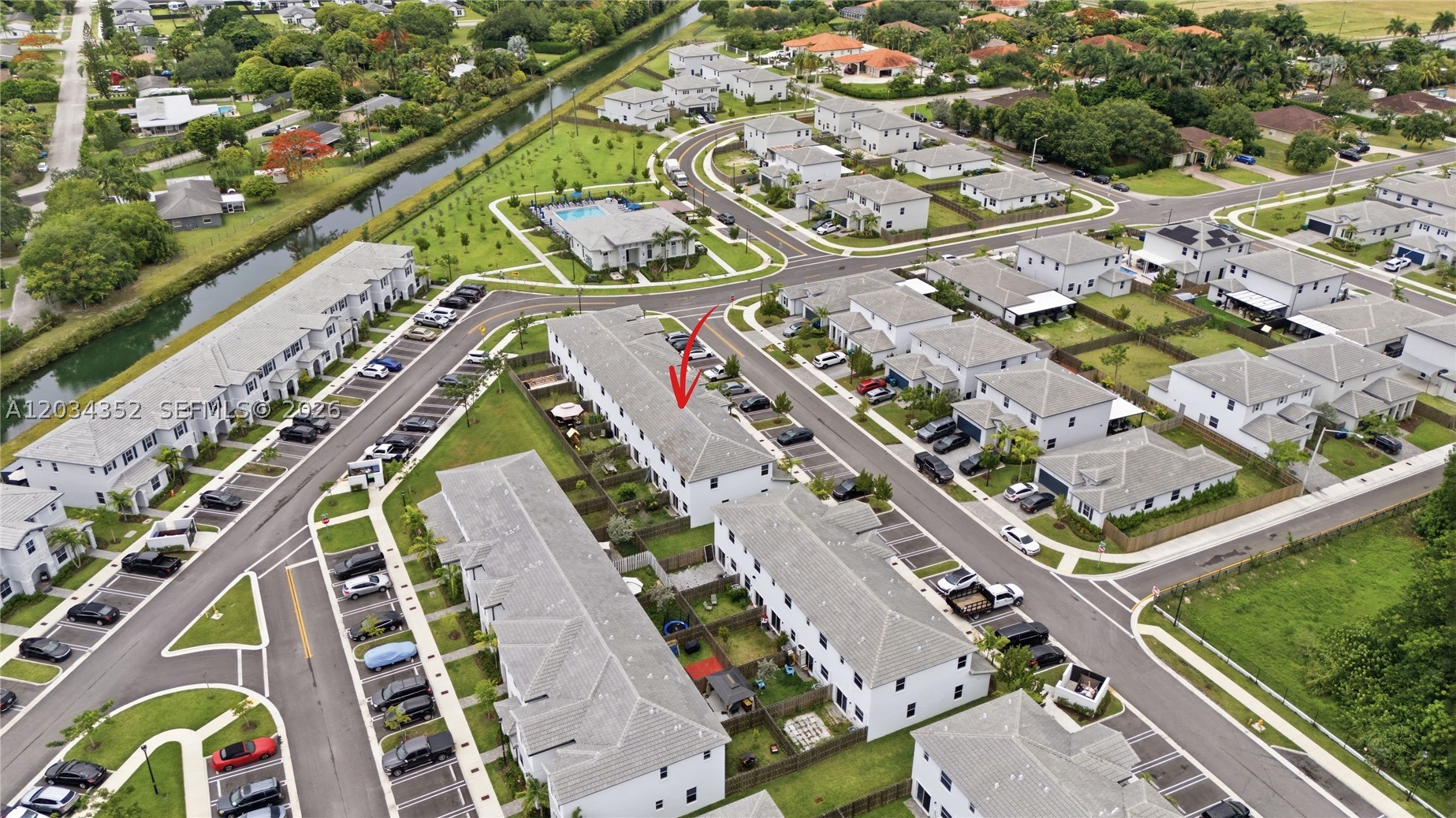 CEDAR POINTE - Residential