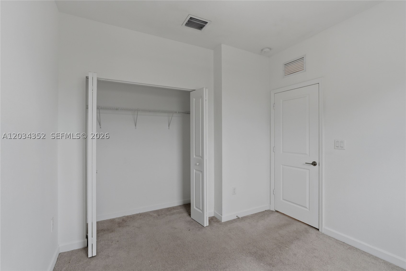 CEDAR POINTE - Residential