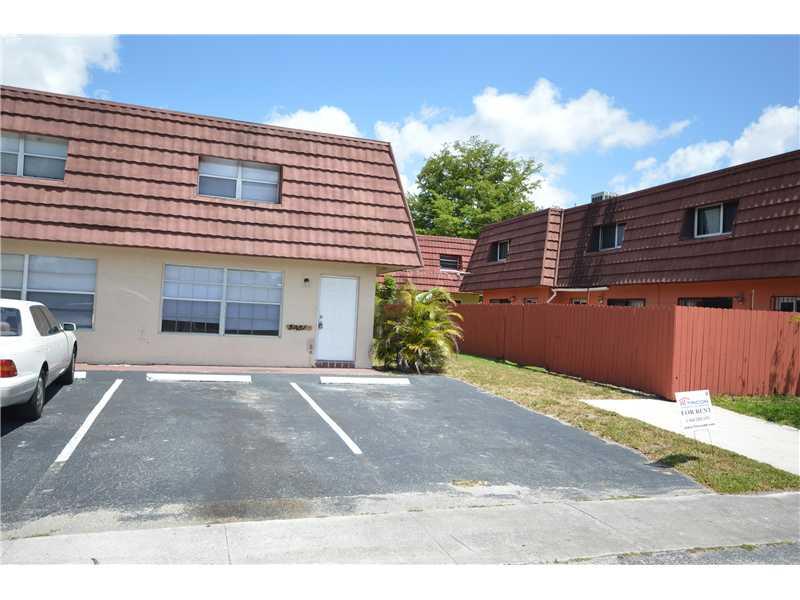 LAUDERHILL MANOR 75-43 B - Residential Lease
