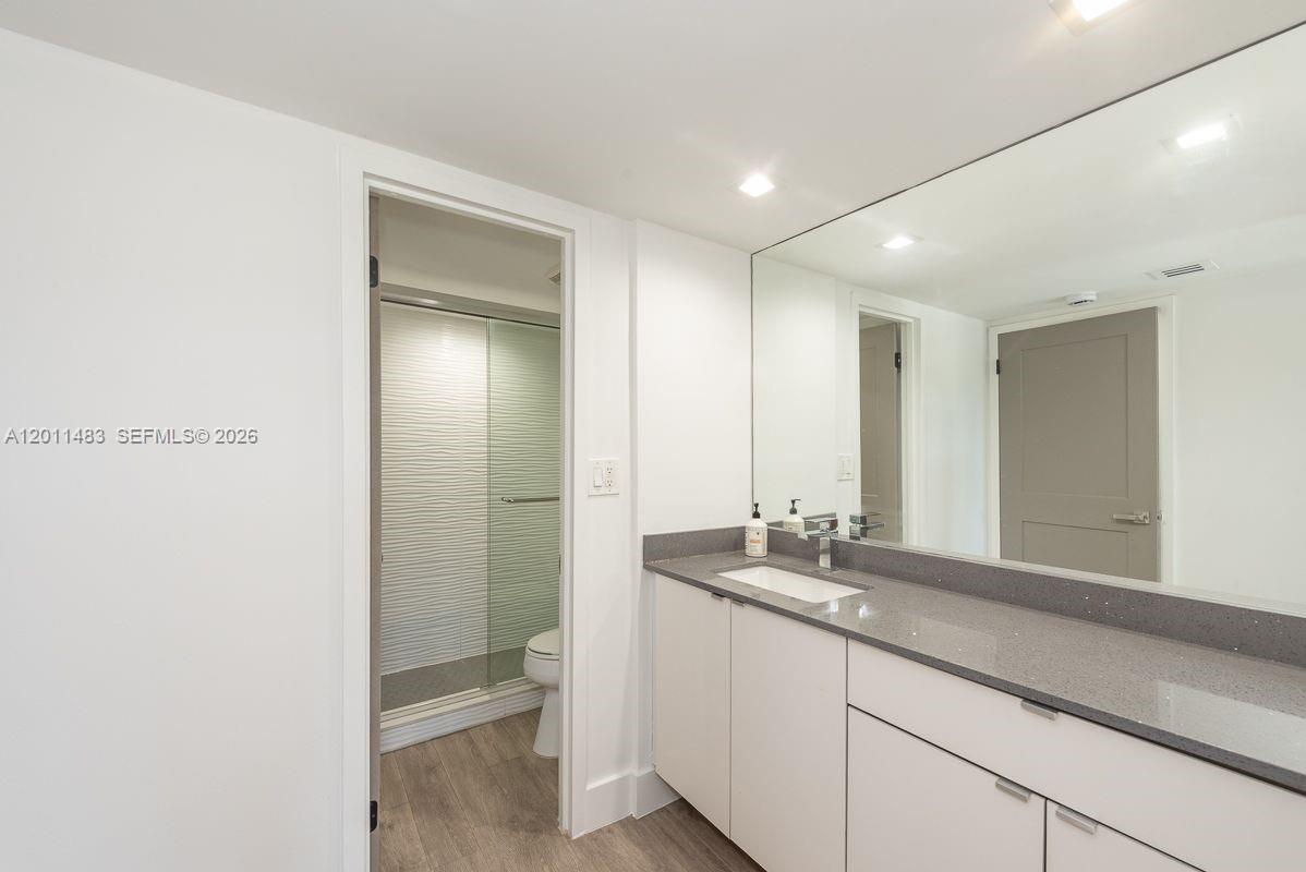ARLEN HOUSE EAST CONDO - Residential