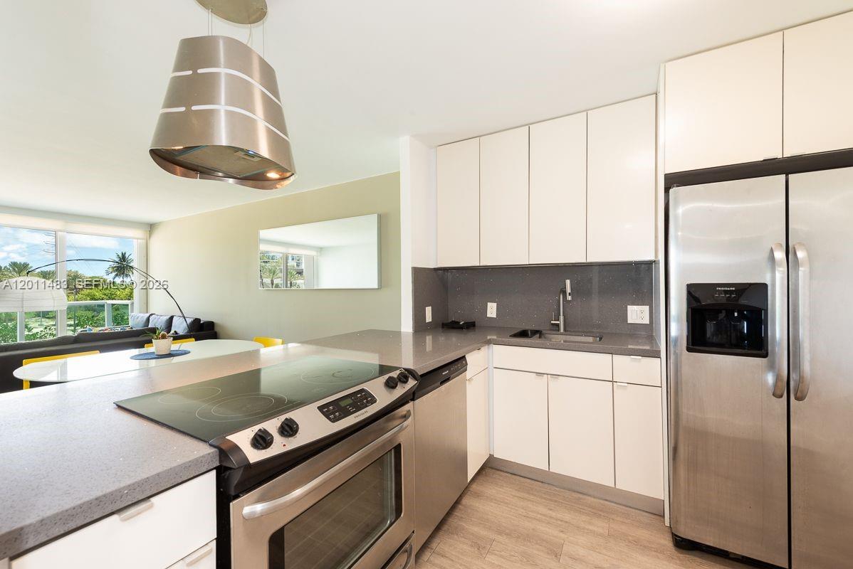 Tastefully renovated. Fully furnished 1 bedroom / 1.5 bath in Arlen House, one of the most desirable buildings in Sunny Isles. Beach across the street. Full-service building as there is 24-hour security, valet service, and concierge. Totally renovated building is also full of amenities such as a fully equipped gym, spa, pool! Enjoy life as you are conveniently located minutes away from major grocery stores, restaurants, and shopping with Aventura and Bal Harbor Shops just steps away.