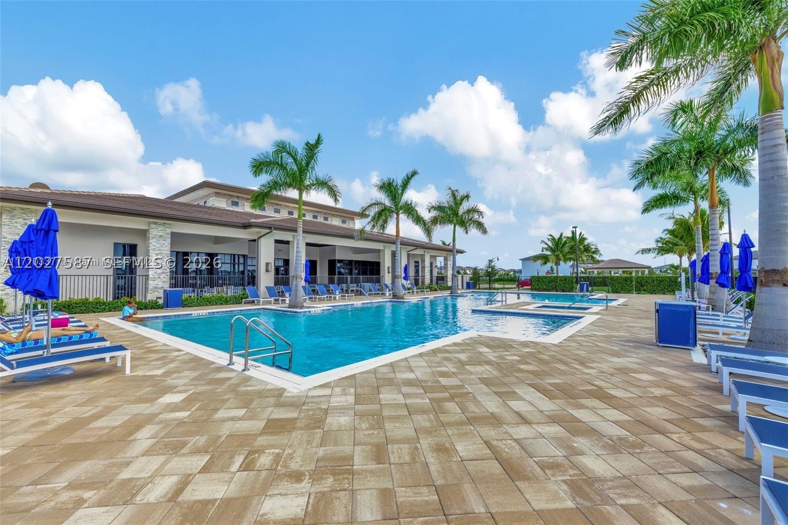 TUSCAN ISLES - Residential