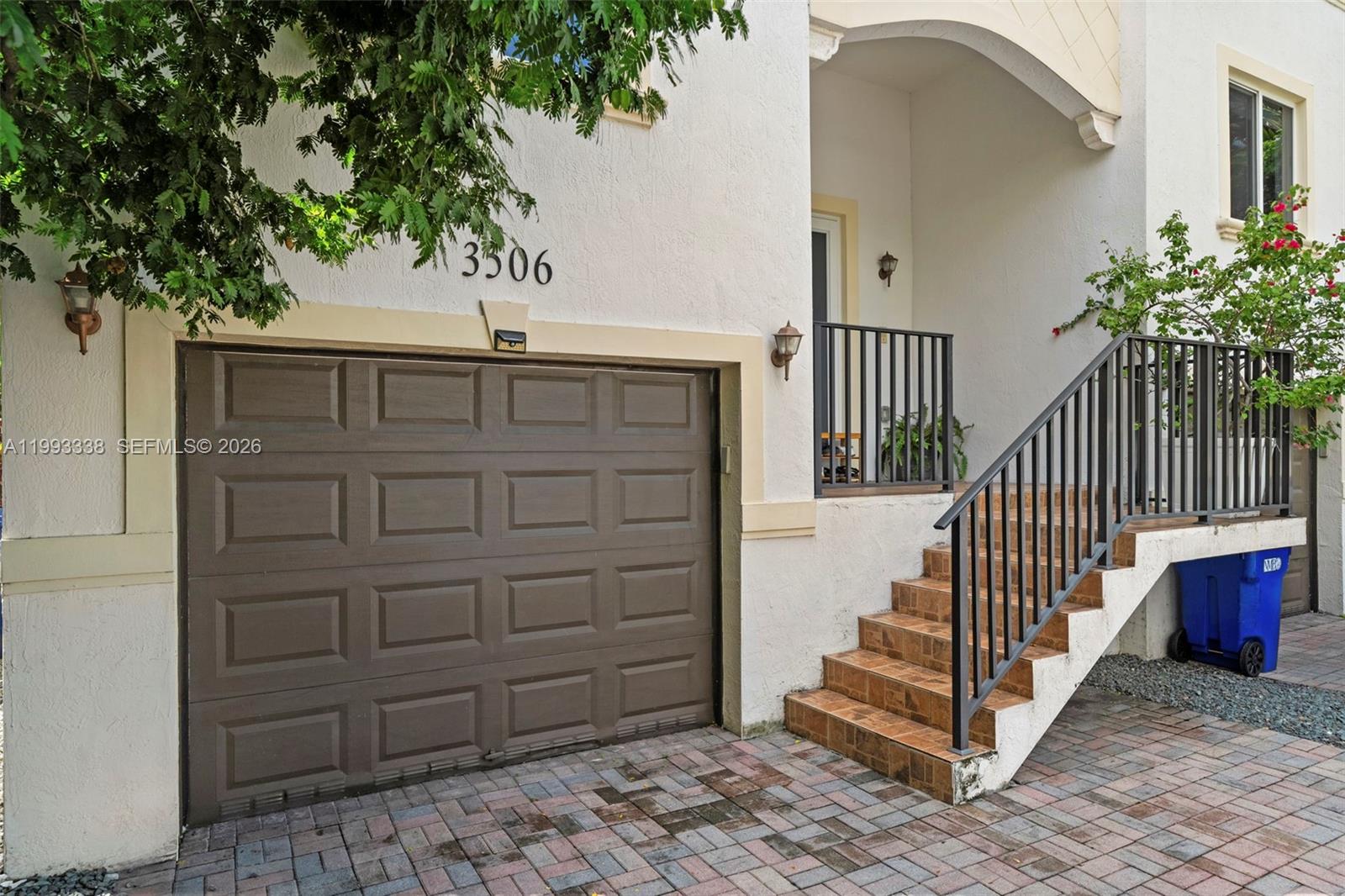 CORNER VIEW TOWNHOMES AT - Residential
