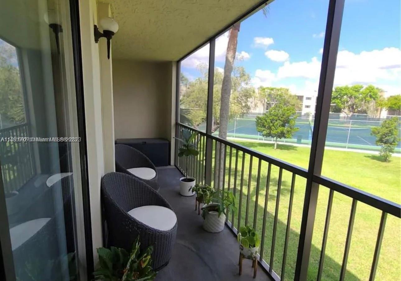 THE HORIZONS CONDO #4 - Residential Lease