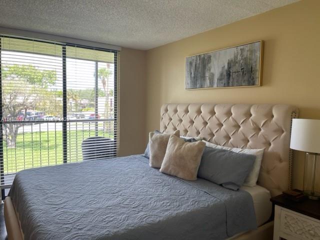 THE HORIZONS CONDO #4 - Residential Lease