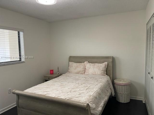 THE HORIZONS CONDO #4 - Residential Lease