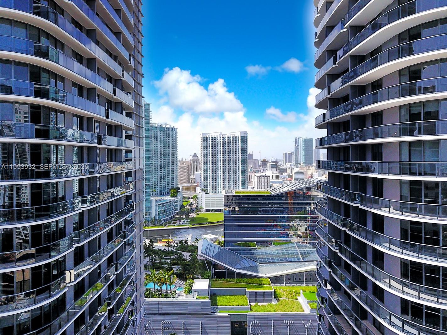 BRICKELL HEIGHTS EAST CON - Residential