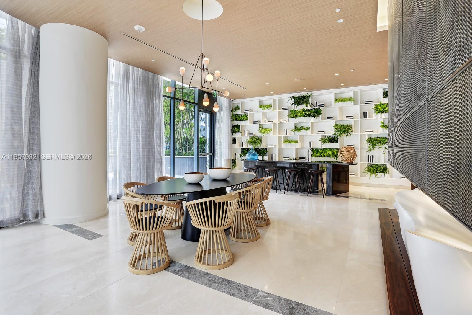 BRICKELL HEIGHTS EAST CON - Residential