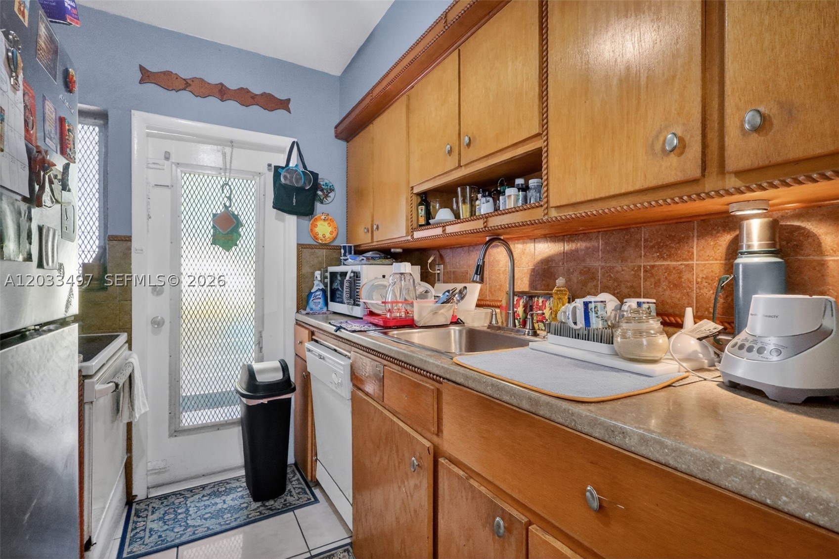 AMERICAN GARDENS CONDO - Residential