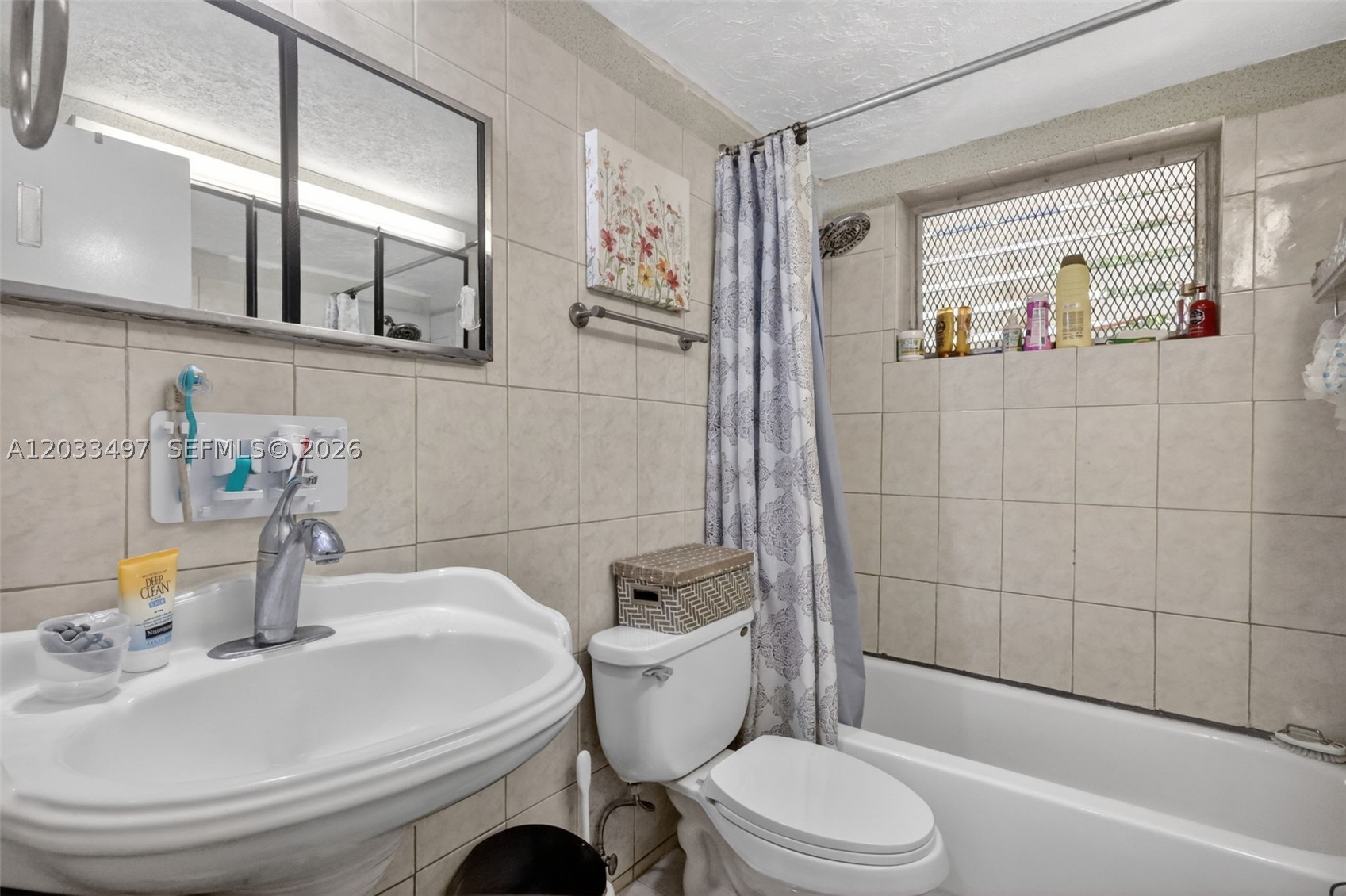 AMERICAN GARDENS CONDO - Residential