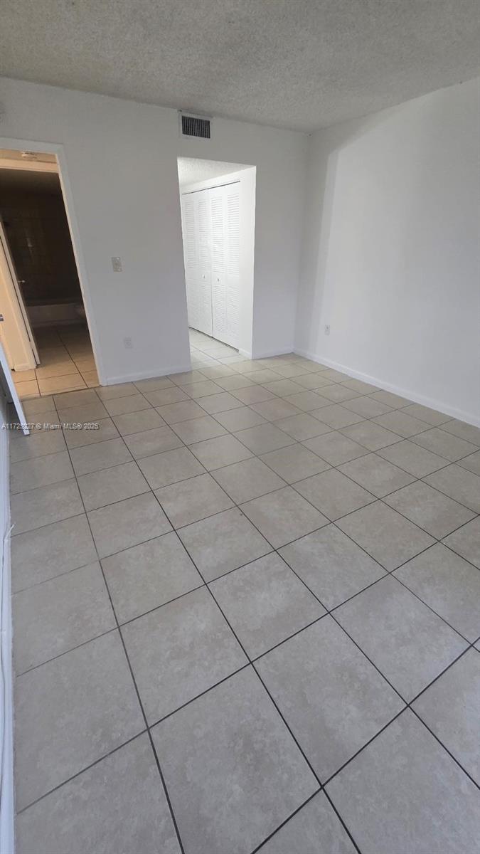 VERABELLA FALLS CONDO - Residential Lease