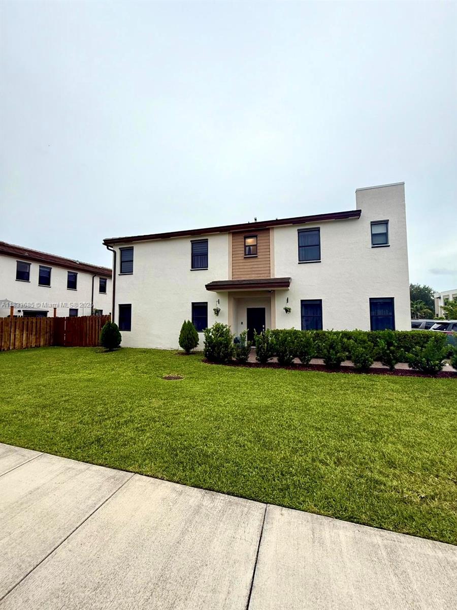 Beautiful 4BR/3.5BA corner townhouse in gated Via Ventura by Lennar. Built in 2021, this spacious and bright home features high ceilings, modern kitchen, premium finishes, and a private fenced patio. Located on a quiet cul-de-sac, perfect for families and kids. Steps to lake, pool, playground, and clubhouse. Near top-rated schools, shops, dining. Optional furnished. Available Aug 1st. Don’t miss this rare opportunity!