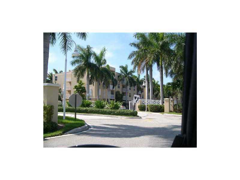 1BD 1BATH EAST OF US1, MINUTES FROM THE BEACH, NEW  SHOPPING PLAZA ACROSS FROM THE STREET. CORNER UNIT WITH GARDEN AND LAKE VIEW. NEW TILE FLOORS ARE BEING INSTALLED. FRESHLY PAINTED.  BLDG AMENITIES: COMMUNITY POOL, EXERSISE ROOM, WHIRLPOOL, CLUB HOUSE.  WASHER AND DRYER IN THE UNIT. EXCELLENT LOCATION, NEAR AIRPORT, DOWNTOWN HOLLYWOOD, CLOSE TO AVENTURA MALL. SMALL PETS ALLOWED.