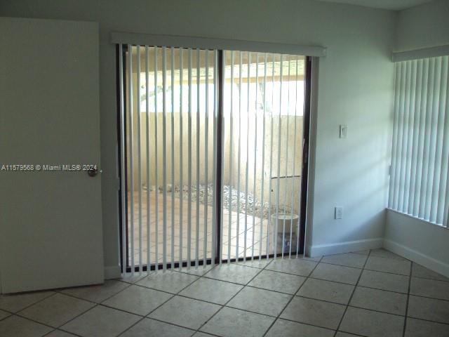 KENLAND POINTE CONDO II - Residential Lease