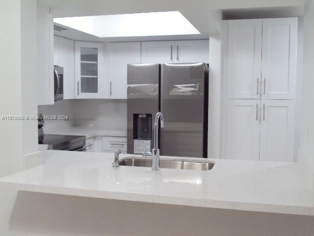 KENLAND POINTE CONDO II - Residential Lease