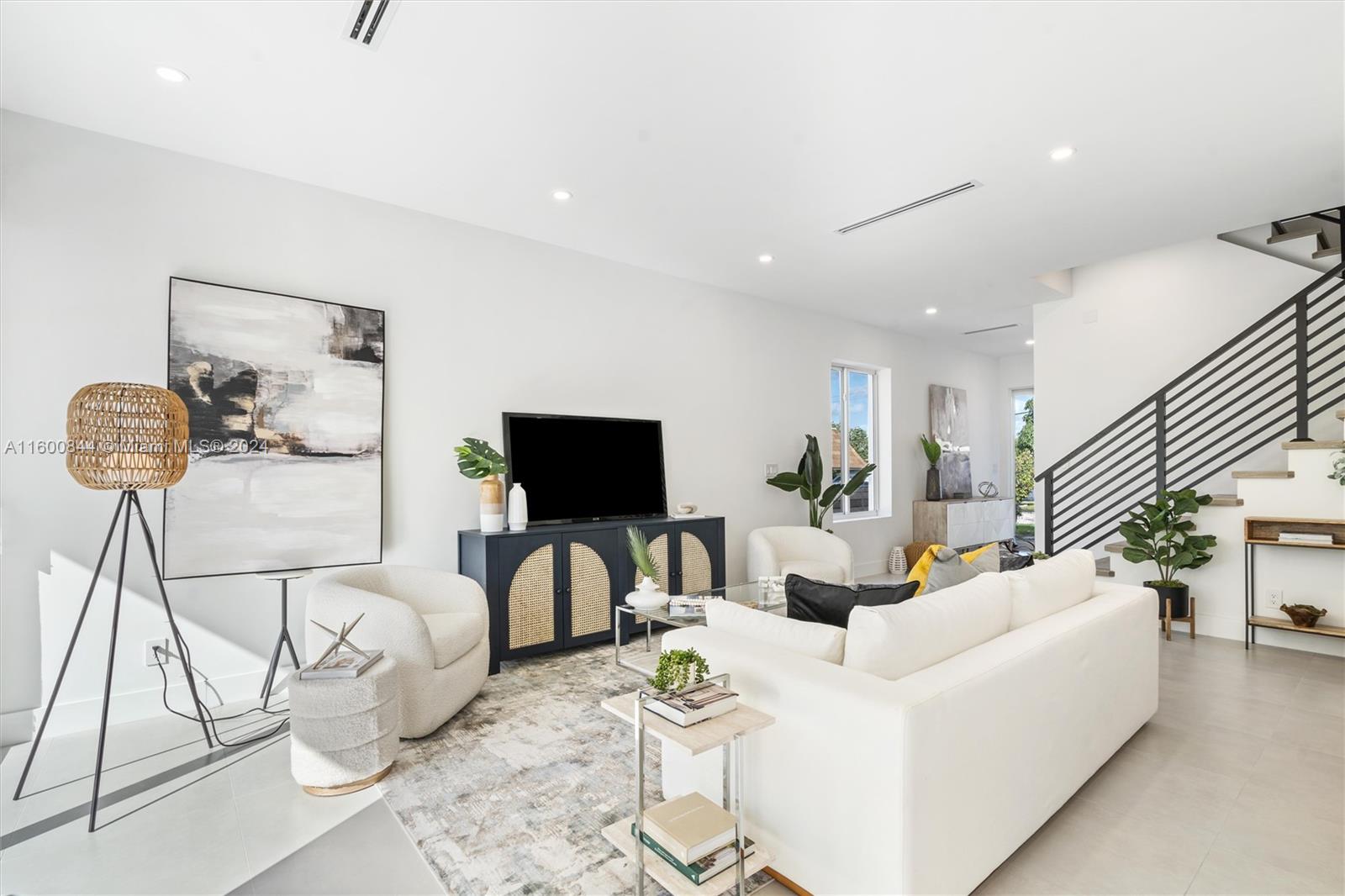 SANTA BARBARA ESTATES - Residential