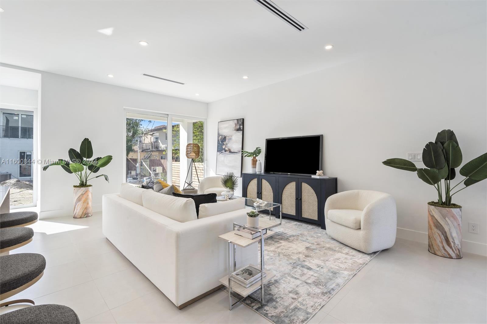 SANTA BARBARA ESTATES - Residential