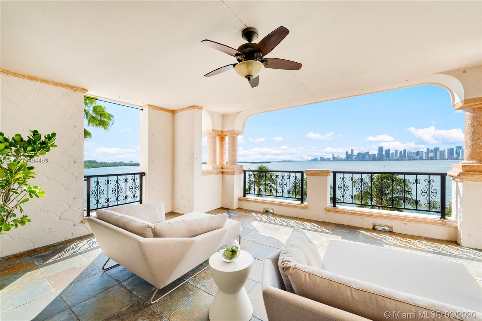 FISHER ISLAND - Residential