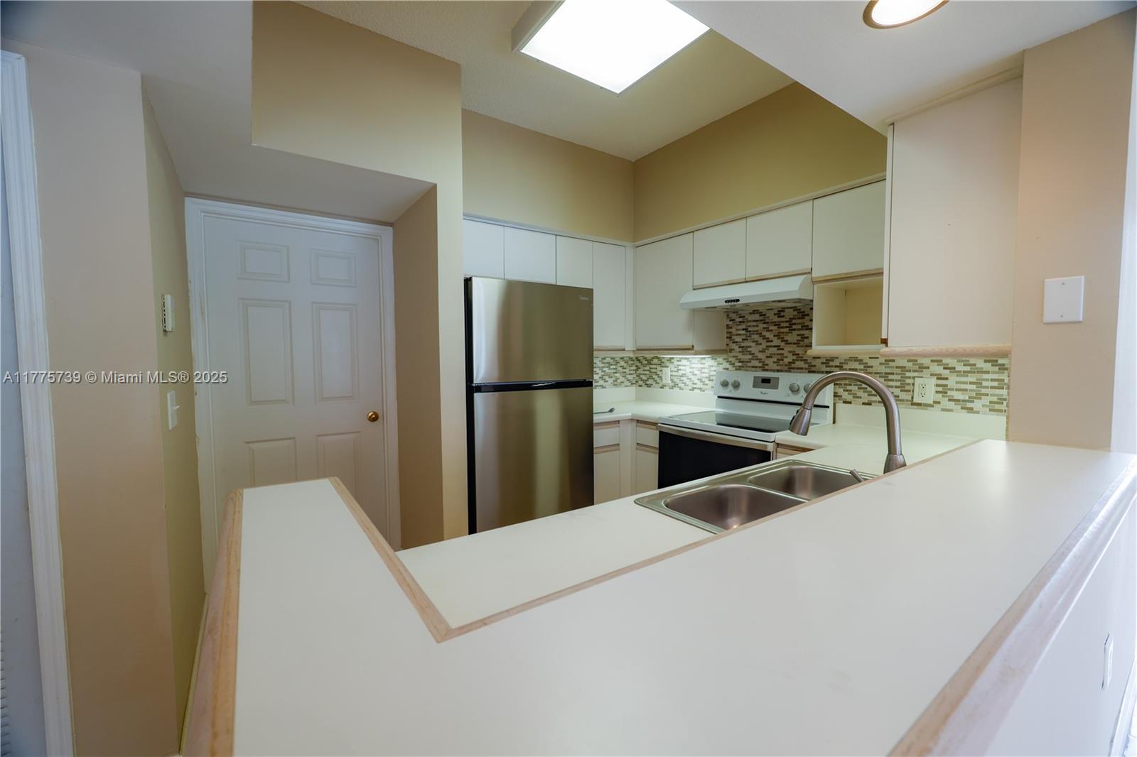 VILLAGE BY THE BAY CONDO - Residential Lease