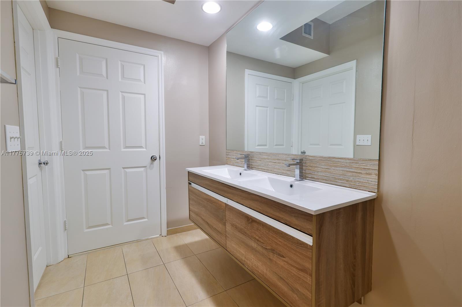 VILLAGE BY THE BAY CONDO - Residential Lease