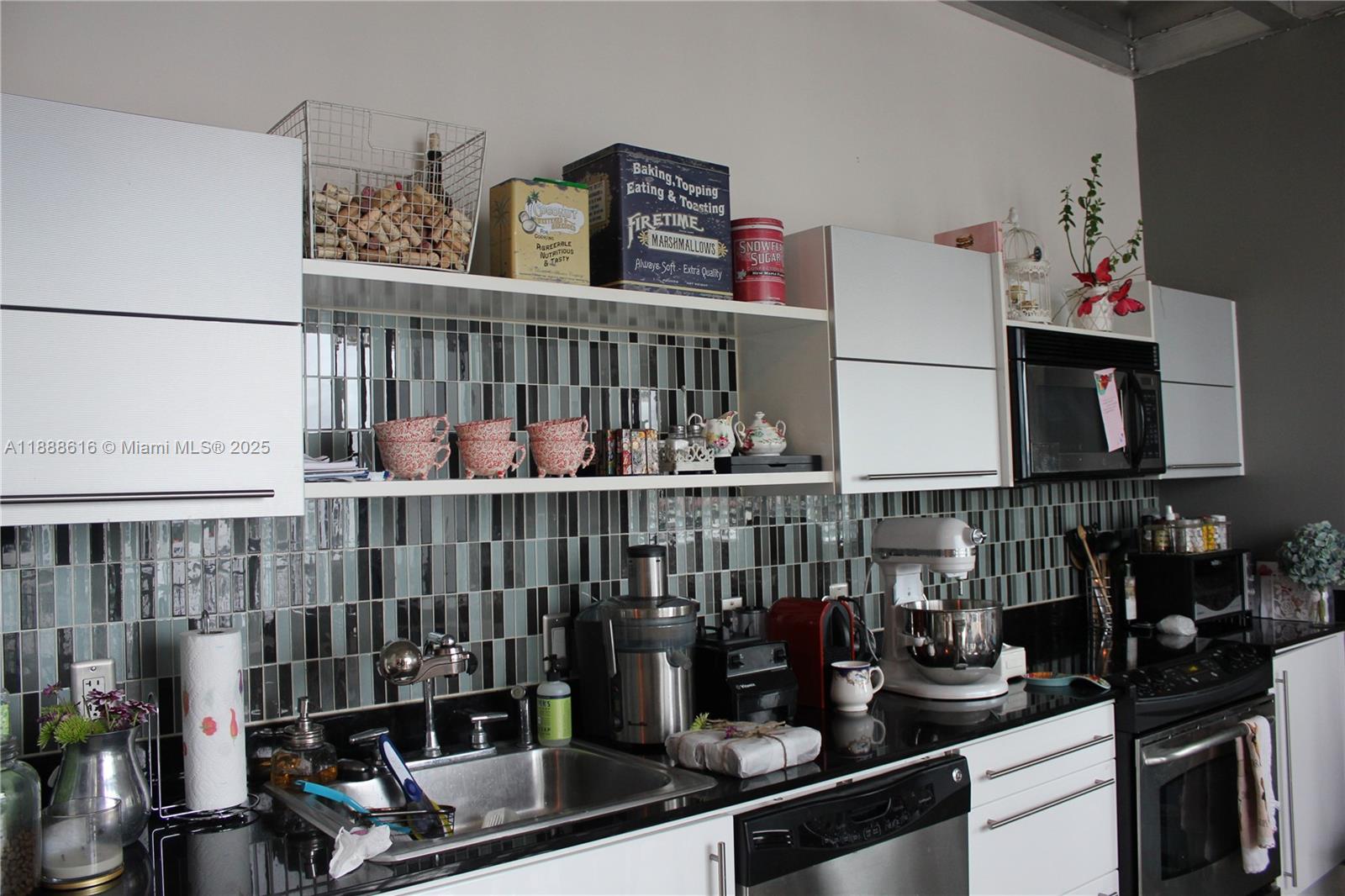 NEO VERTIKA CONDO - Residential Lease