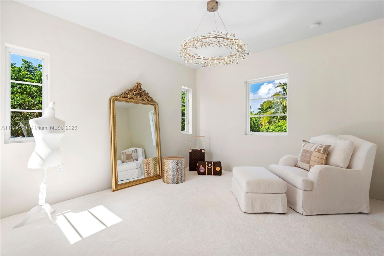 MID GOLF SUB 1ST ADDN - Residential