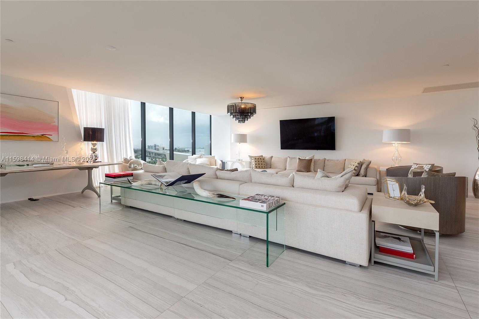 ONE THOUSAND MUSEUM CONDO - Residential