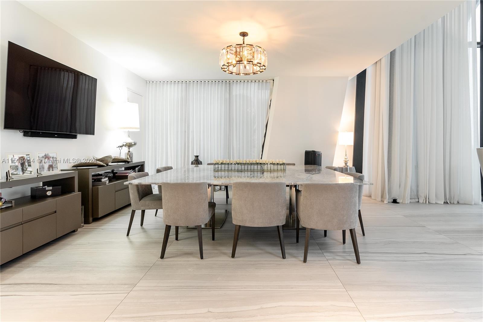 ONE THOUSAND MUSEUM CONDO - Residential