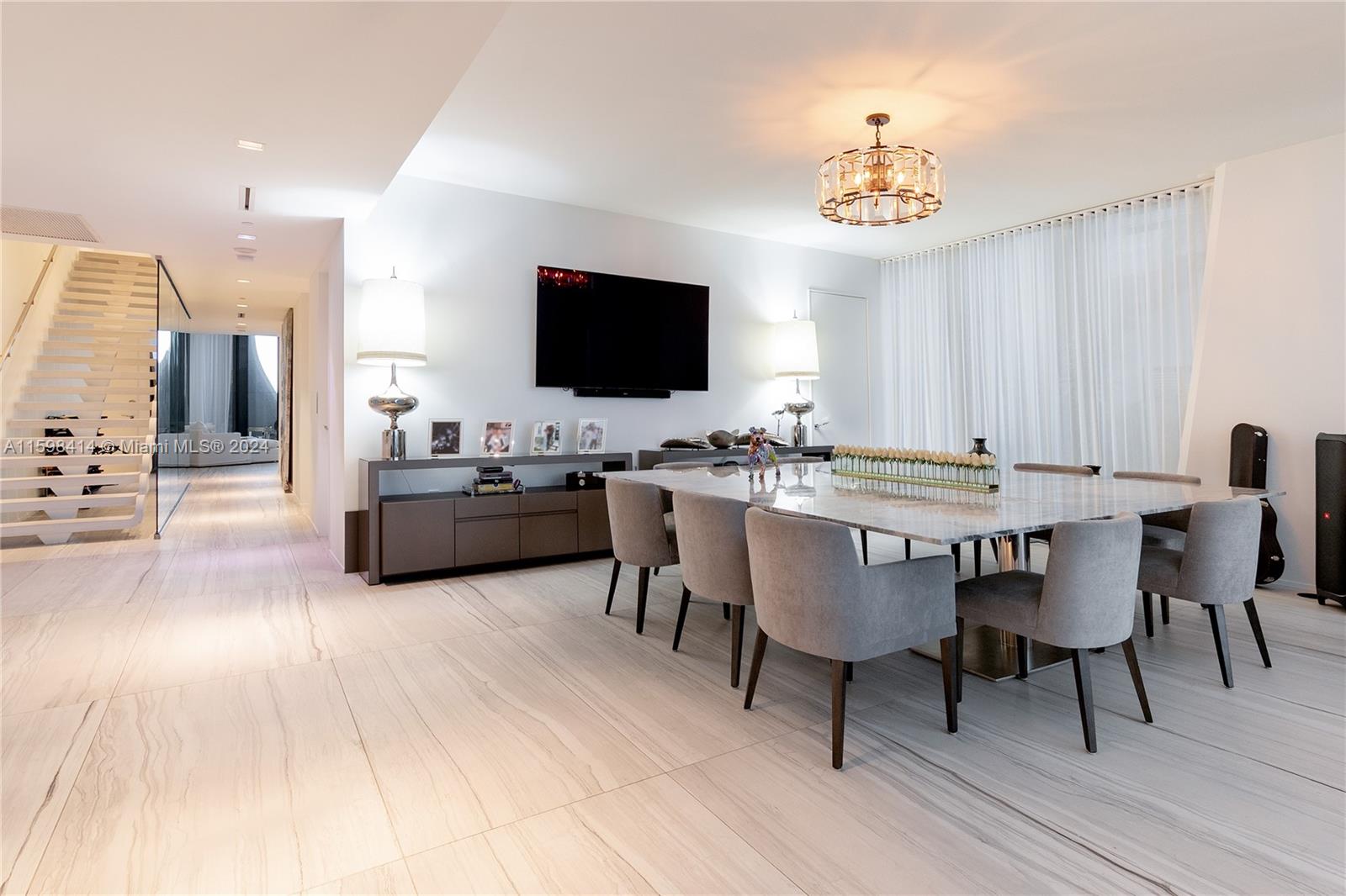 ONE THOUSAND MUSEUM CONDO - Residential